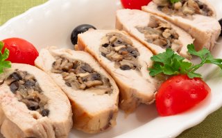 Куриное филе, фаршированное грибами