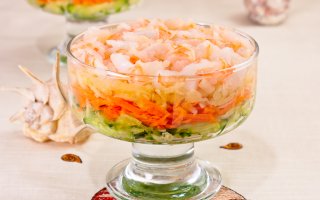 Салат-коктейль с креветками