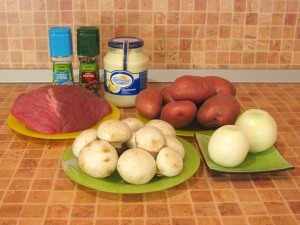 Говядина, запеченная с картофелем и грибами Говядина, запеченная с картофелем и грибами