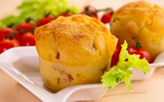 Маффины с сыром и ветчиной