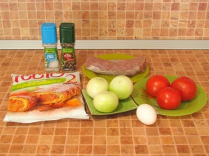 Слоеные пирожки с мясом и помидорами. Ингредиенты