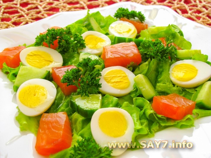 Рецепт Салат с горбушей, огурцами и яйцами