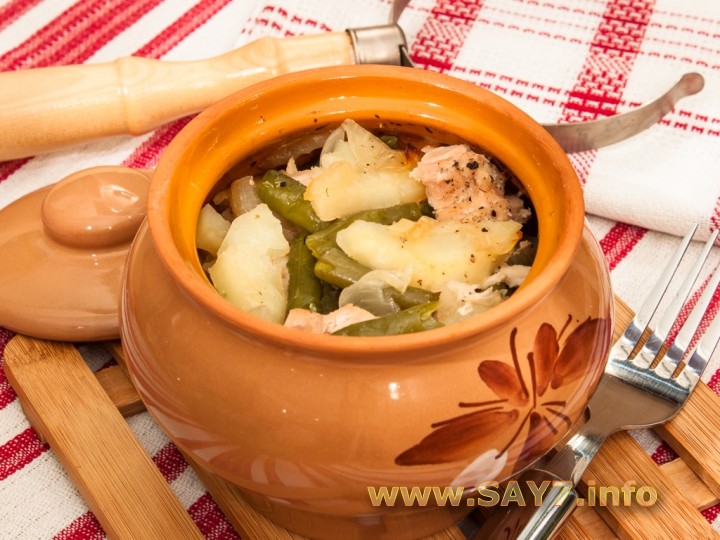Рецепт Свинина с картофелем и стручковой фасолью, тушенные в горшочке