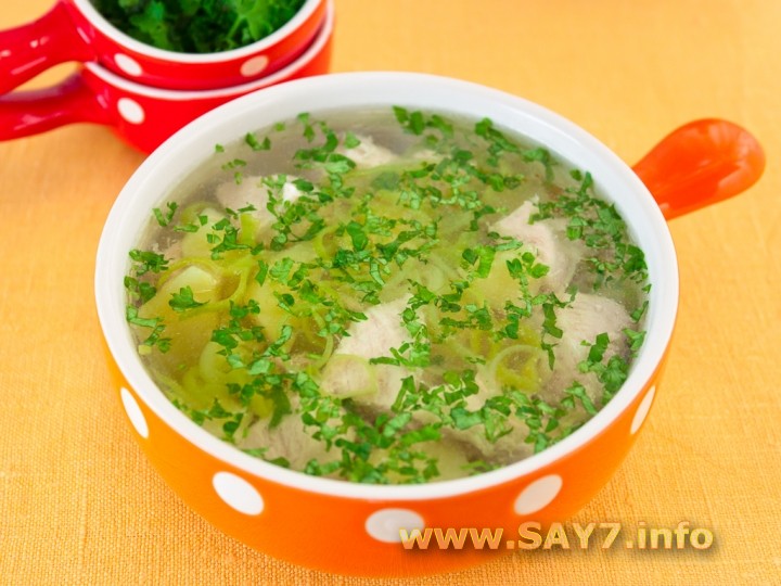 Рецепт Суп с индейкой, картофелем и луком пореем