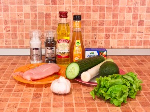 Салат с авокадо, куриным филе и фетой. Ингредиенты