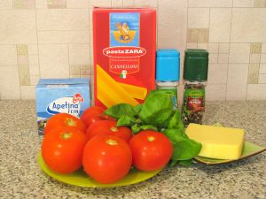 Каннеллони, фаршированные фетой и помидорами. Ингредиенты