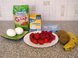 Безе с кремом и фруктами. Ингредиенты