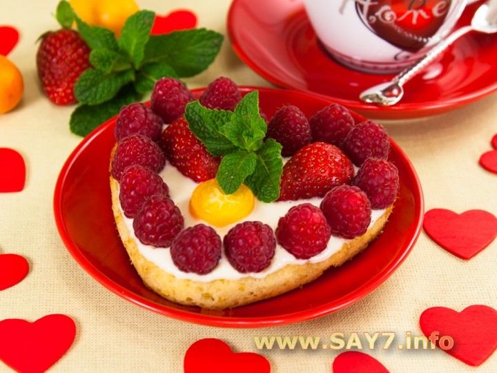 Рецепт Цитрусовые пирожные «Валентинки» с фруктами