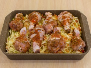 Запеченная курица с капустой в рукаве в духовке пошаговый рецепт с фото