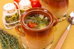 Суп с бараниной и овощами в горшочке