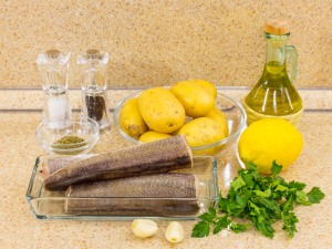 Рецепт: Рыба, фаршированная гремолатой, запеченная с картофелем 1223 0100706qj 6881 p Рецепт: Рыба, фаршированная гремолатой, запеченная с картофелем